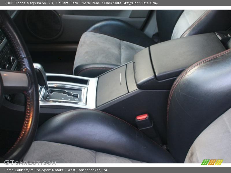 Brilliant Black Crystal Pearl / Dark Slate Gray/Light Slate Gray 2006 Dodge Magnum SRT-8