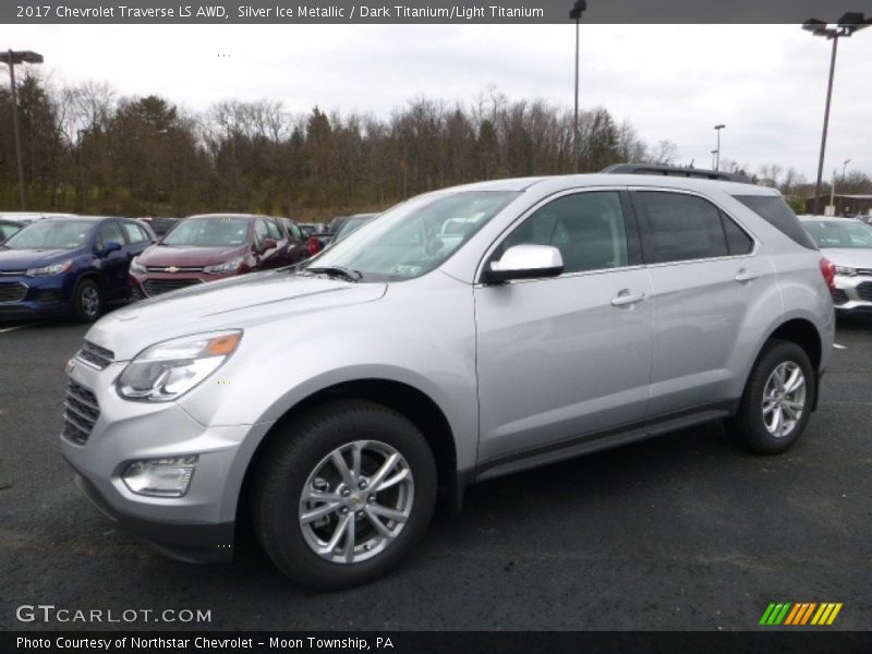 Front 3/4 View of 2017 Traverse LS AWD