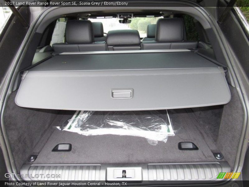  2017 Range Rover Sport SE Trunk