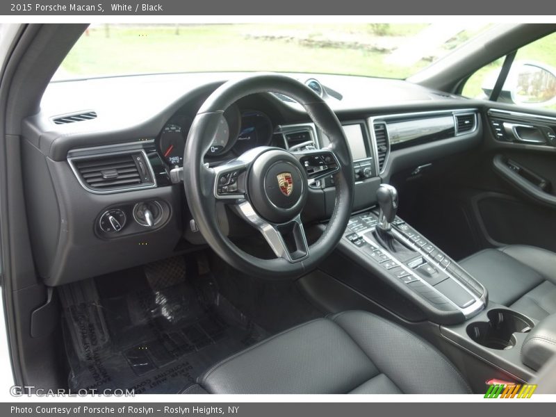 White / Black 2015 Porsche Macan S