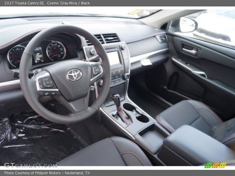 Cosmic Gray Mica / Black 2017 Toyota Camry SE