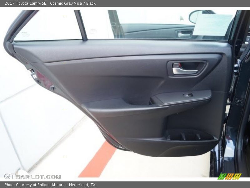 Cosmic Gray Mica / Black 2017 Toyota Camry SE