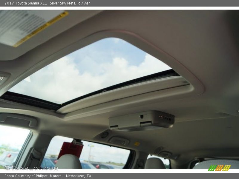 Silver Sky Metallic / Ash 2017 Toyota Sienna XLE