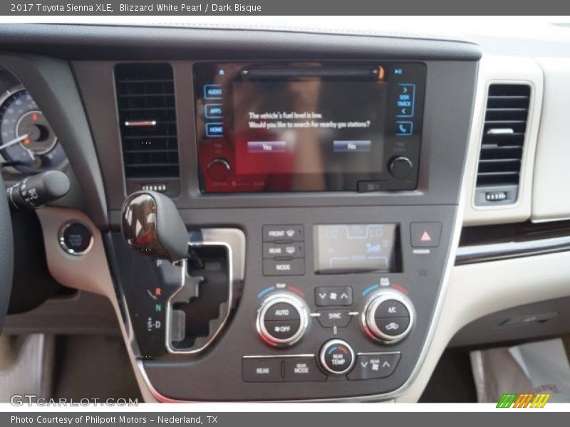 Blizzard White Pearl / Dark Bisque 2017 Toyota Sienna XLE