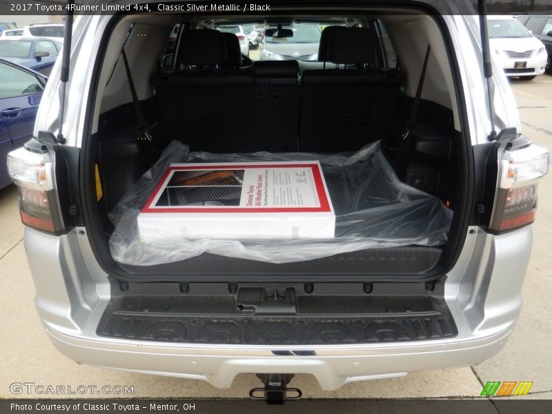 Classic Silver Metallic / Black 2017 Toyota 4Runner Limited 4x4