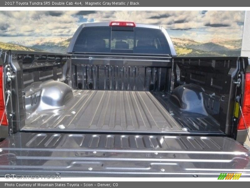 Magnetic Gray Metallic / Black 2017 Toyota Tundra SR5 Double Cab 4x4