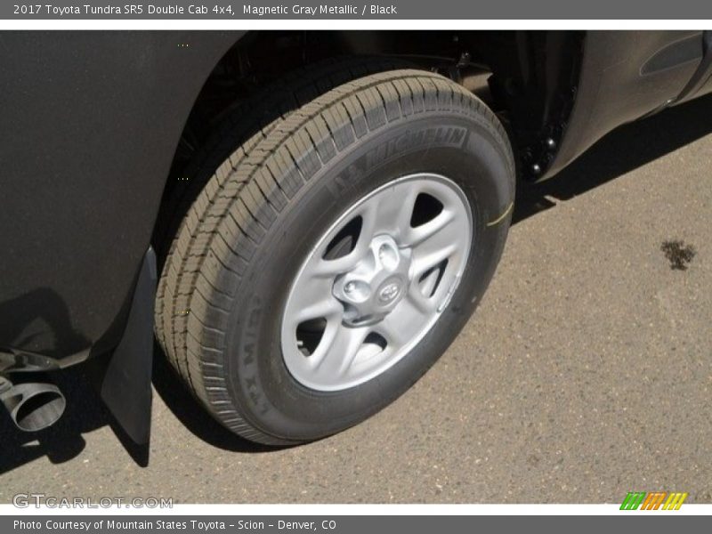 Magnetic Gray Metallic / Black 2017 Toyota Tundra SR5 Double Cab 4x4