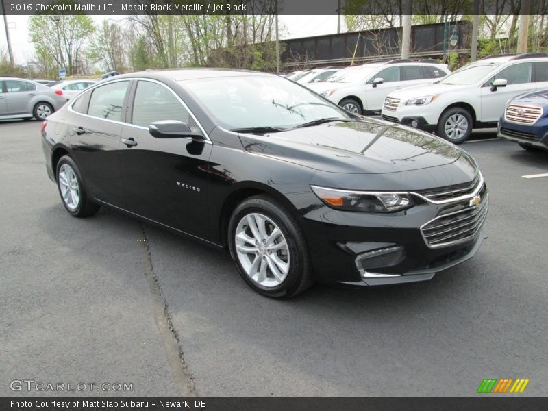Front 3/4 View of 2016 Malibu LT
