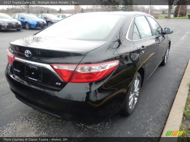 Midnight Black Metallic / Black 2017 Toyota Camry SE