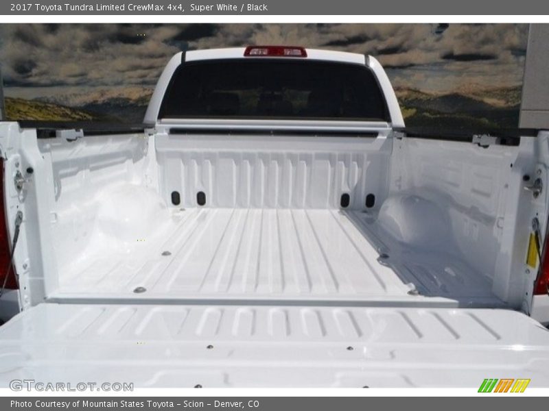 Super White / Black 2017 Toyota Tundra Limited CrewMax 4x4