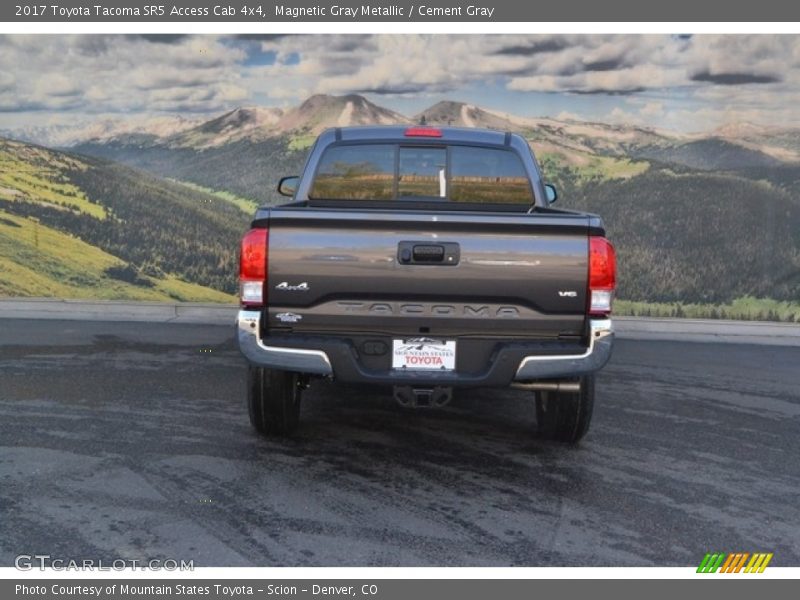 Magnetic Gray Metallic / Cement Gray 2017 Toyota Tacoma SR5 Access Cab 4x4