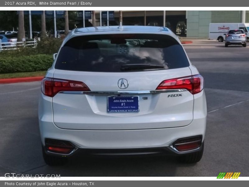 White Diamond Pearl / Ebony 2017 Acura RDX