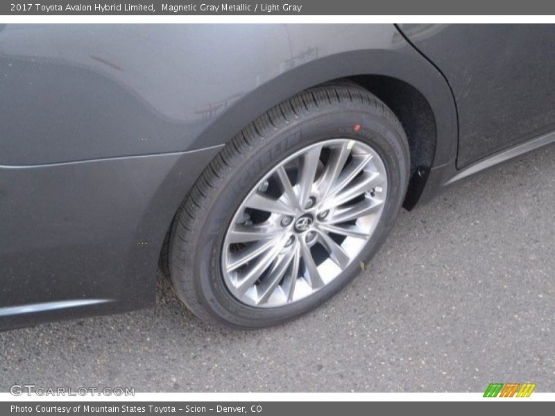 Magnetic Gray Metallic / Light Gray 2017 Toyota Avalon Hybrid Limited