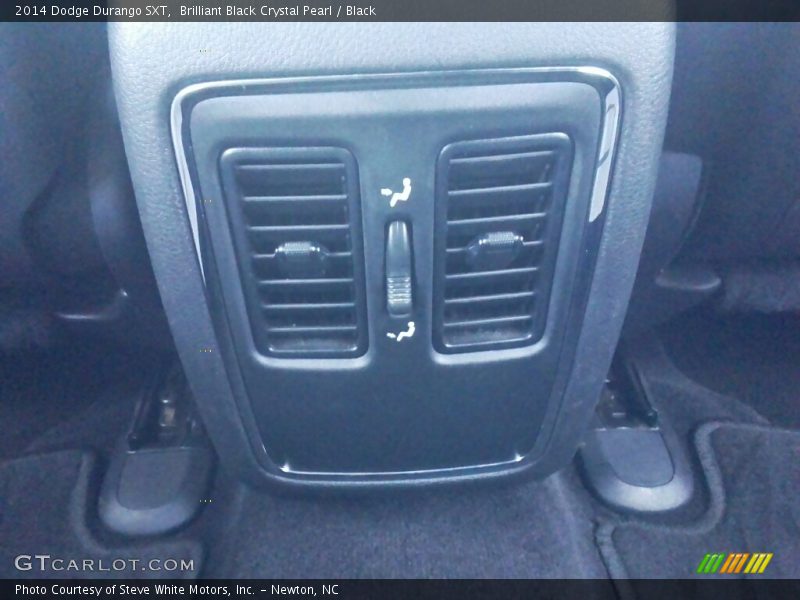 Brilliant Black Crystal Pearl / Black 2014 Dodge Durango SXT
