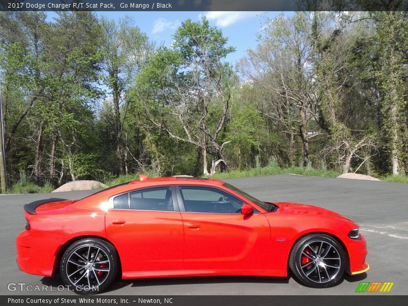 Go Mango / Black 2017 Dodge Charger R/T Scat Pack