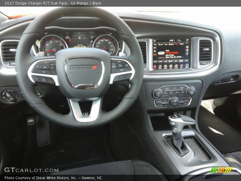 Go Mango / Black 2017 Dodge Charger R/T Scat Pack