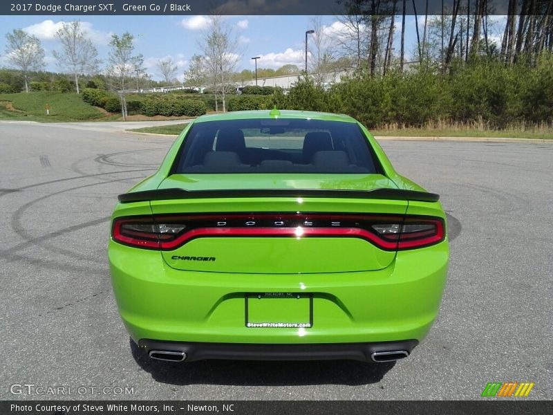 Green Go / Black 2017 Dodge Charger SXT