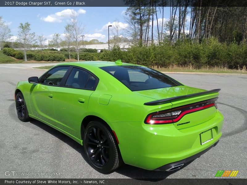 Green Go / Black 2017 Dodge Charger SXT