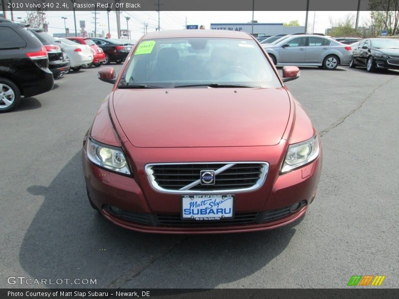 Passion Red / Off Black 2010 Volvo S40 2.4i