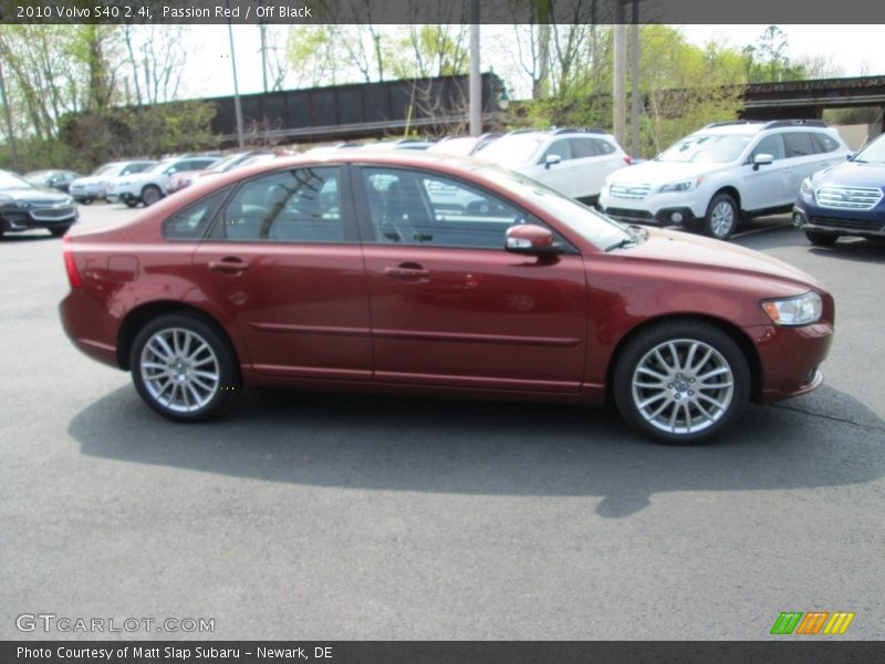 Passion Red / Off Black 2010 Volvo S40 2.4i