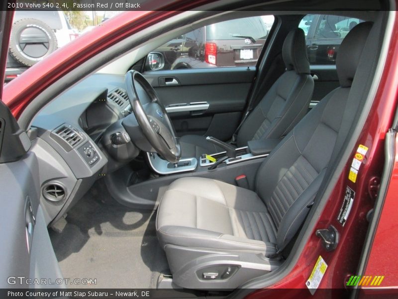 Passion Red / Off Black 2010 Volvo S40 2.4i