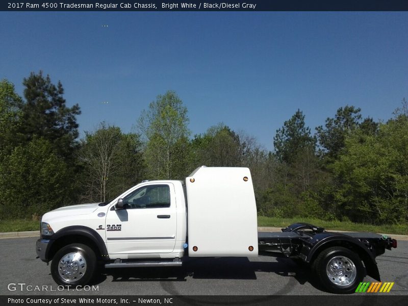Bright White / Black/Diesel Gray 2017 Ram 4500 Tradesman Regular Cab Chassis
