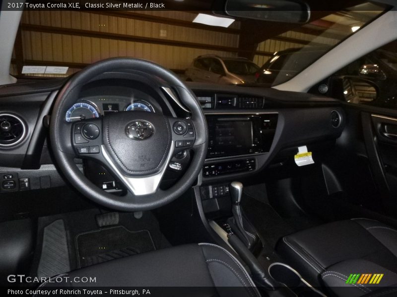 Classic Silver Metalic / Black 2017 Toyota Corolla XLE