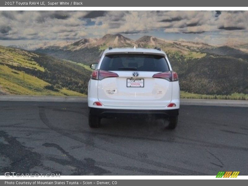 Super White / Black 2017 Toyota RAV4 LE