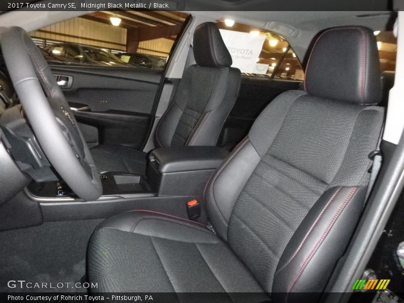 Midnight Black Metallic / Black 2017 Toyota Camry SE