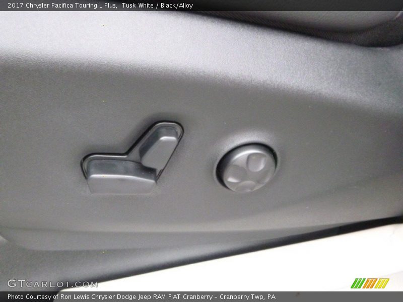 Tusk White / Black/Alloy 2017 Chrysler Pacifica Touring L Plus