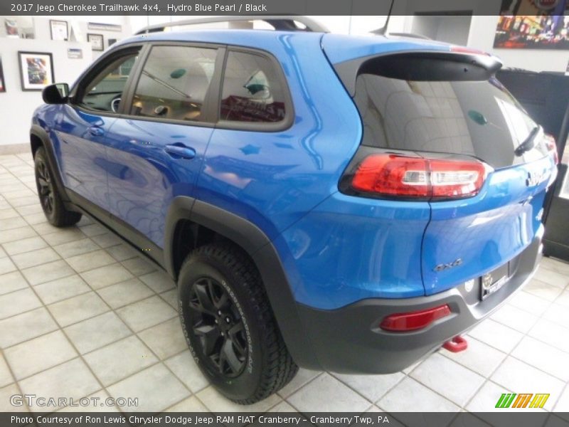 Hydro Blue Pearl / Black 2017 Jeep Cherokee Trailhawk 4x4