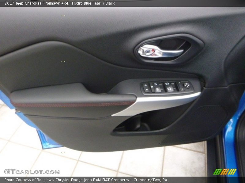 Hydro Blue Pearl / Black 2017 Jeep Cherokee Trailhawk 4x4