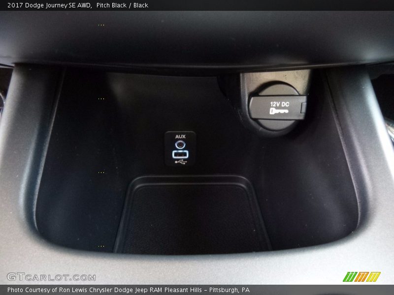 Pitch Black / Black 2017 Dodge Journey SE AWD