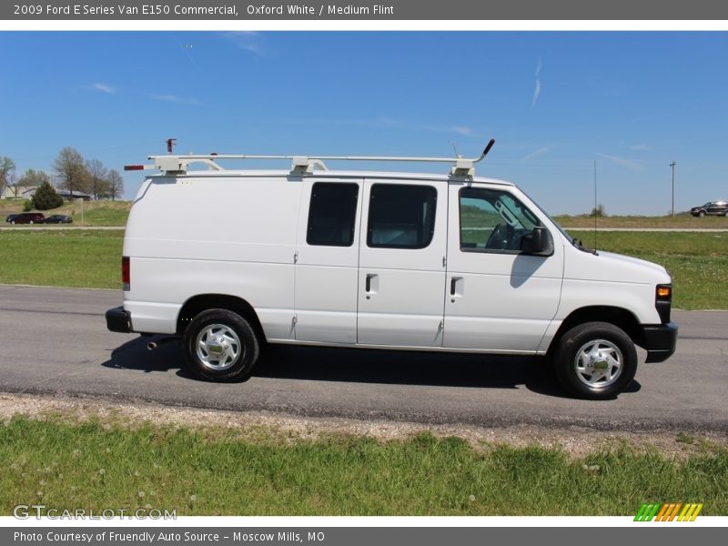 Oxford White / Medium Flint 2009 Ford E Series Van E150 Commercial