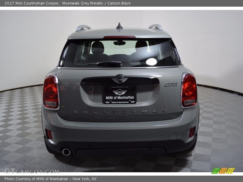Moonwalk Grey Metallic / Carbon Black 2017 Mini Countryman Cooper