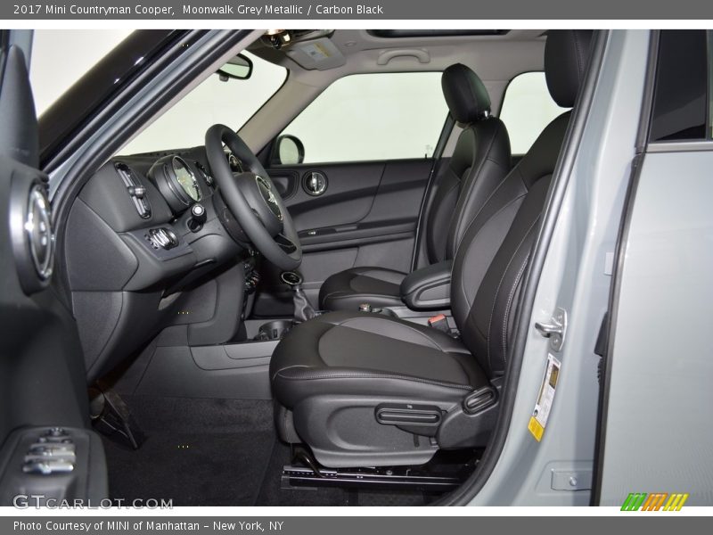 Moonwalk Grey Metallic / Carbon Black 2017 Mini Countryman Cooper