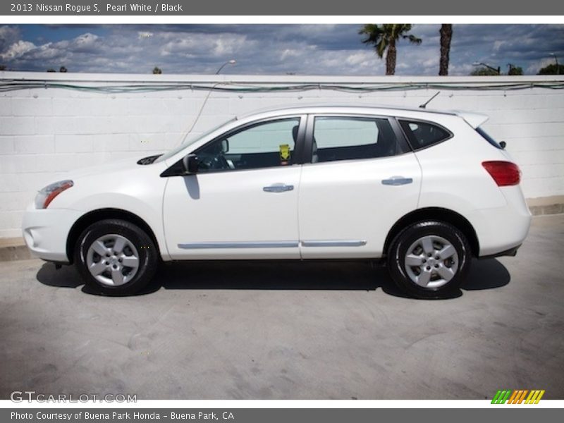 Pearl White / Black 2013 Nissan Rogue S