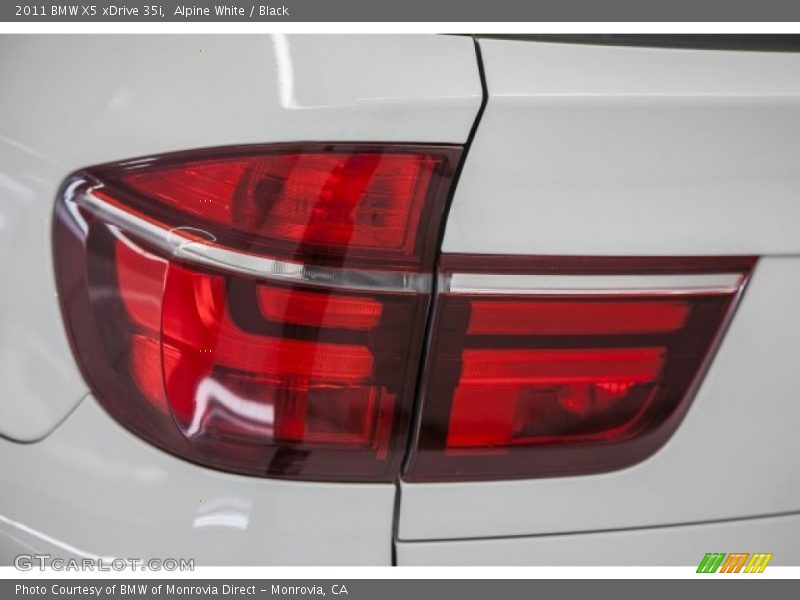 Alpine White / Black 2011 BMW X5 xDrive 35i