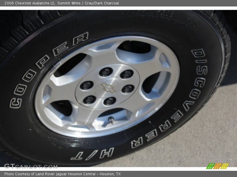 Summit White / Gray/Dark Charcoal 2006 Chevrolet Avalanche LS