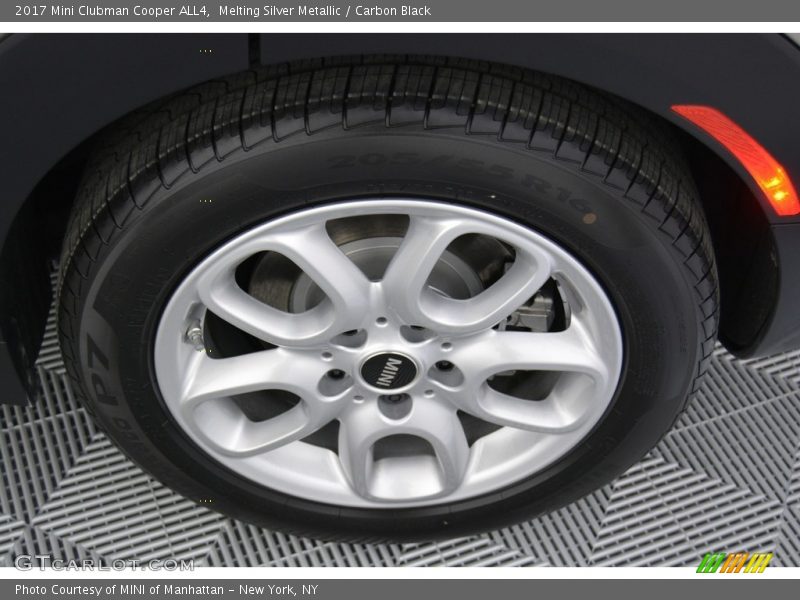 Melting Silver Metallic / Carbon Black 2017 Mini Clubman Cooper ALL4