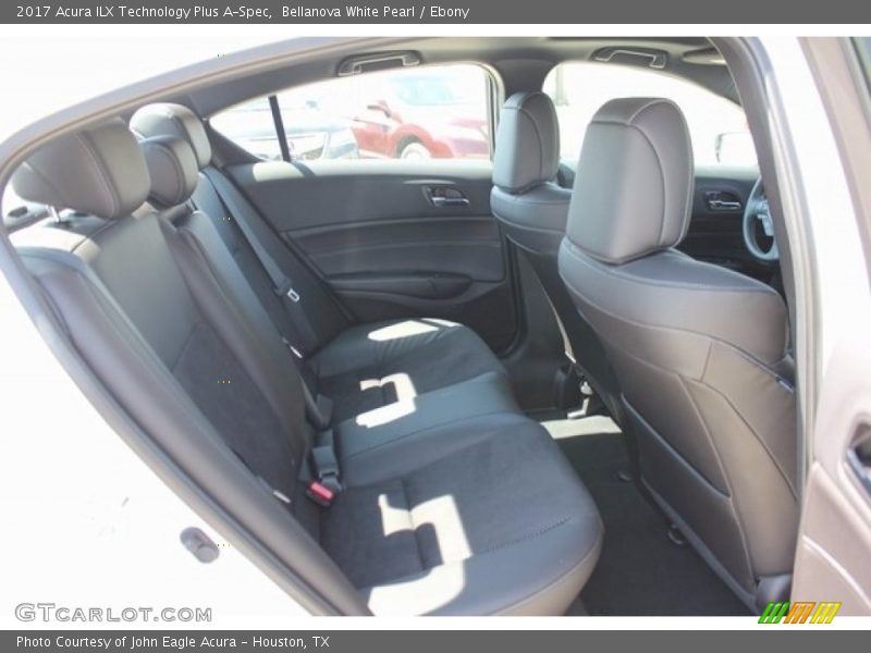 Bellanova White Pearl / Ebony 2017 Acura ILX Technology Plus A-Spec