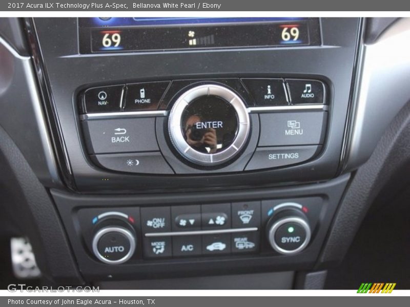 Bellanova White Pearl / Ebony 2017 Acura ILX Technology Plus A-Spec