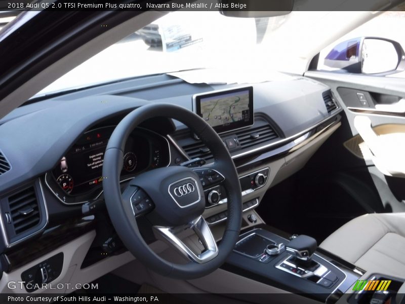 Dashboard of 2018 Q5 2.0 TFSI Premium Plus quattro