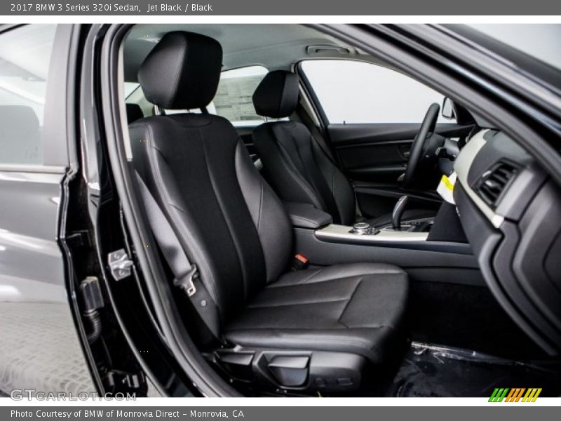 Jet Black / Black 2017 BMW 3 Series 320i Sedan