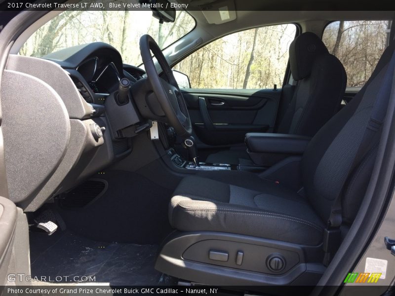 Blue Velvet Metallic / Ebony 2017 Chevrolet Traverse LT AWD