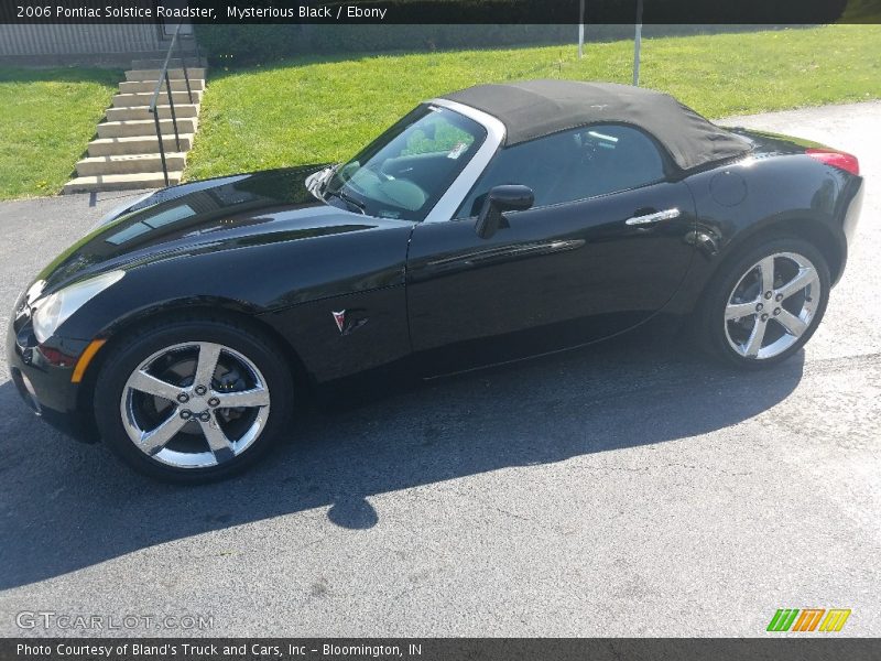 Mysterious Black / Ebony 2006 Pontiac Solstice Roadster