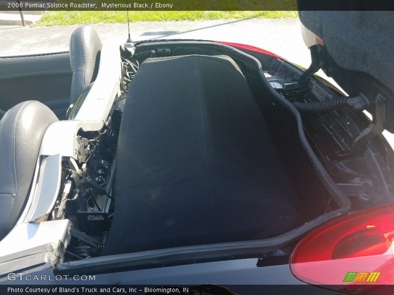 Mysterious Black / Ebony 2006 Pontiac Solstice Roadster