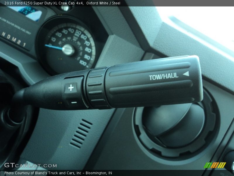 Oxford White / Steel 2016 Ford F250 Super Duty XL Crew Cab 4x4