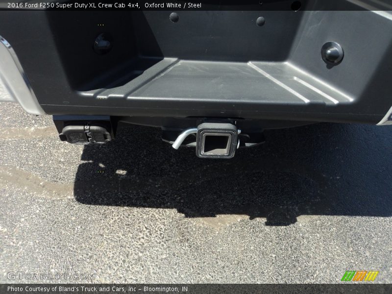 Oxford White / Steel 2016 Ford F250 Super Duty XL Crew Cab 4x4