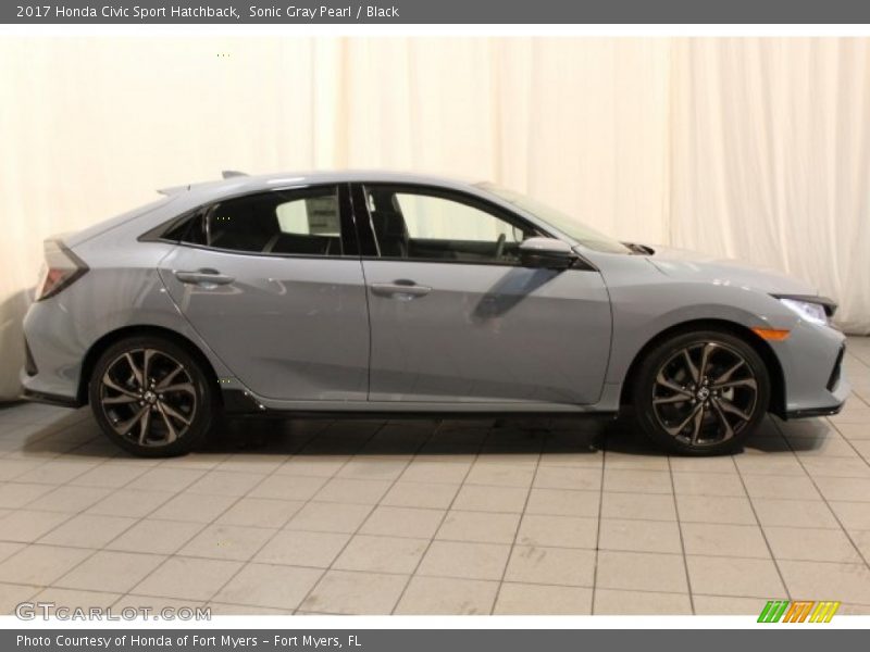 Sonic Gray Pearl / Black 2017 Honda Civic Sport Hatchback